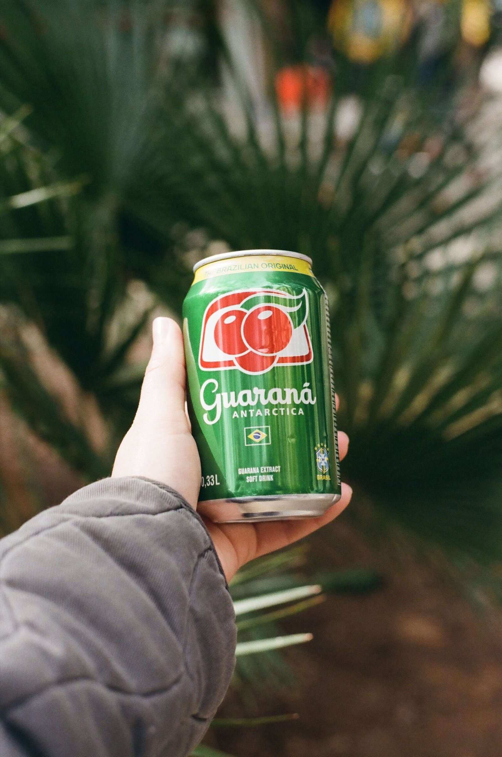 Guaraná Antarctica soda can